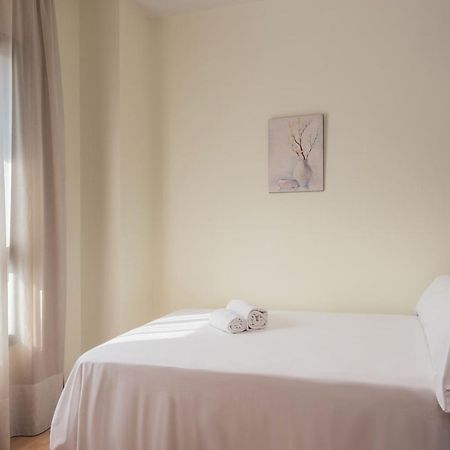 Apartamentos Tryp Madrid Airport Suites Eksteriør billede