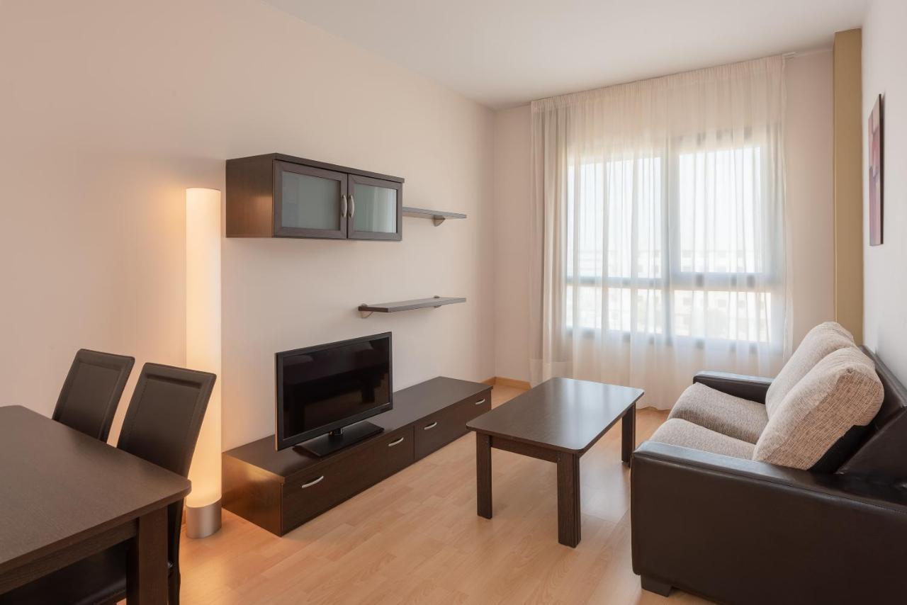 Apartamentos Tryp Madrid Airport Suites Eksteriør billede